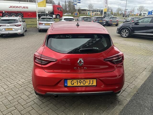 Occasion Renault Clio IV Intens 101 PK (74 kW) 2019 Rood Hatchback