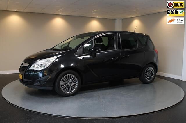 Zwart Gebruikt 2013 Opel Meriva Design Edition MPV | € 4.440 (Eerlijke prijs) - Afbeelding 1/4