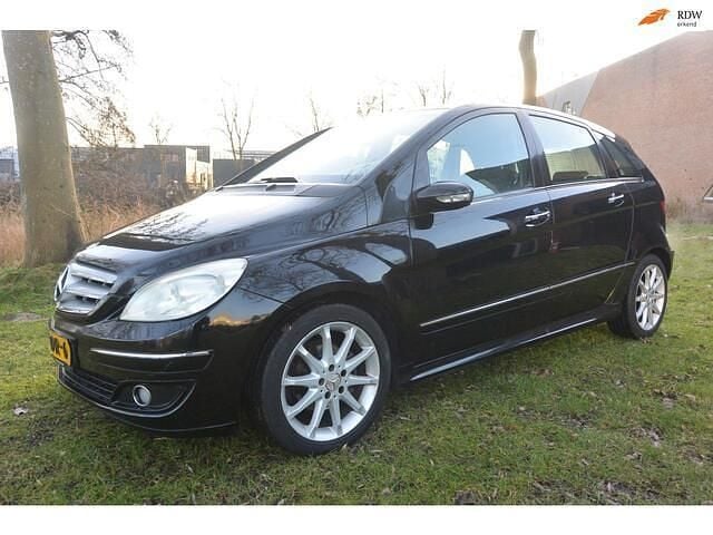 Zwart Occasion 2007 Mercedes B170 MPV | € 1.450 (Goede deal) - Afbeelding 1/4