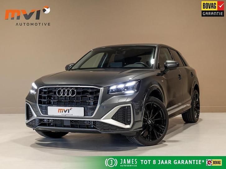 Grijs Gebruikt 2025 Audi Q2 Basis SUV | € 39.500 (Duur) - Afbeelding 1/4
