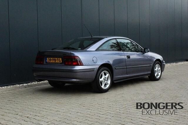 Occasion Opel Calibra Sportive 116 PK (85 kW) 1993 Paars Coupé