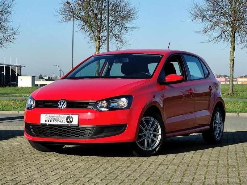 Rood Gebruikt 2011 VW Polo Hatchback | € 6.950 (Iets duurder) - Afbeelding 1/4