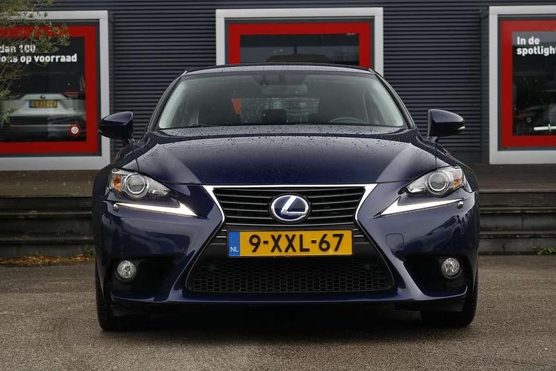 Occasion Lexus IS300h 223 PK (164 kW) 2014 Blauw Sedan