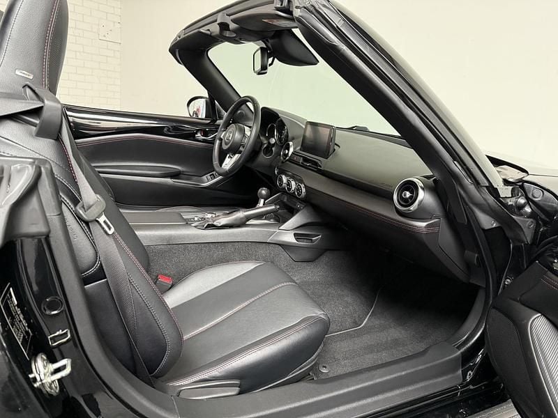 Occasion Mazda MX5 160 PK (117 kW) 2018 Zwart Cabriolet