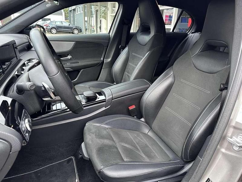 Occasion Mercedes A250 AMG line 160 PK (117 kW) 2020 Grijs (metallic) Hatchback