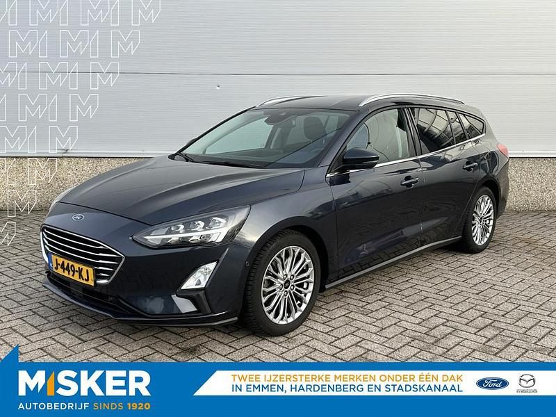 Blauw (metallic) Occasion 2020 Ford Focus Stationwagen | € 16.900 (Iets duurder) - Afbeelding 1/4