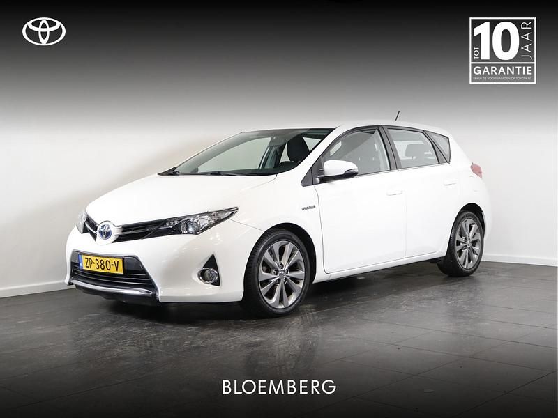 Occasion Toyota Auris 101 PK (74 kW) 2014 Wit Hatchback