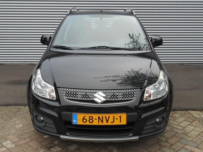 Occasion Suzuki SX4 Limited 120 PK (88 kW) 2010 Zwart, metallic lak Hatchback