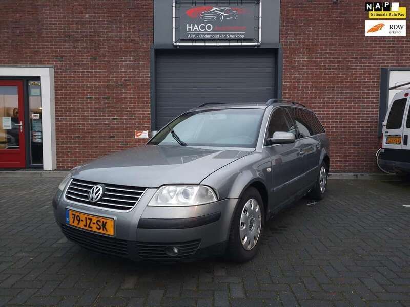 Grijs Gebruikt 2002 VW Passat Sportline Stationwagen | € 1.299 - Afbeelding 1/4