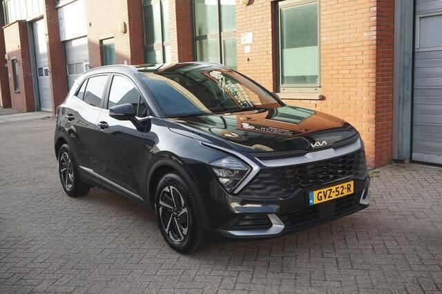 Zwart Gebruikt 2022 Kia Sportage SUV | € 27.995 (Eerlijke prijs) - Afbeelding 1/4