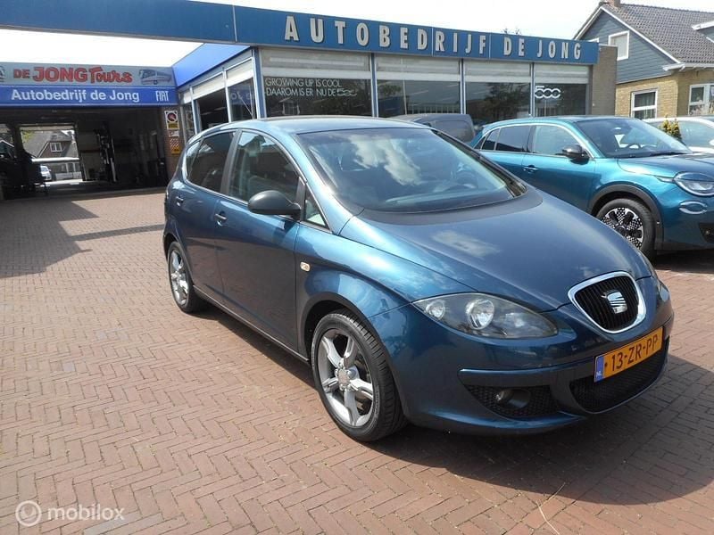 Blauw Gebruikt 2008 Seat Altea Reference MPV | € 3.745 (Eerlijke prijs) - Afbeelding 1/4