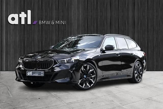 Zwart Gebruikt 2024 BMW 540 M Sport Stationwagen | € 92.950 - Afbeelding 1/4