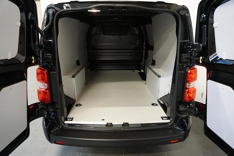 Occasion Peugeot Expert Premium 177 PK (130 kW) 2023 Zwart Van