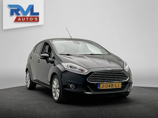 Occasion Ford Fiesta Titanium 101 PK (74 kW) 2017 Zwart (metallic) Hatchback