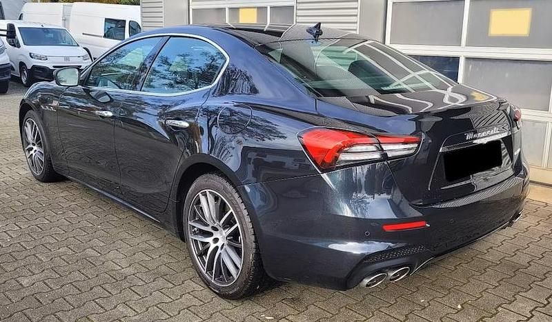 Occasion Maserati Ghibli 350 PK (257 kW) 2022 Zwart (parellak) Sedan