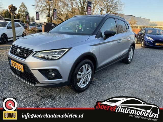Grijs Gebruikt 2019 Seat Arona Business SUV | € 14.999 (Eerlijke prijs) - Afbeelding 1/4