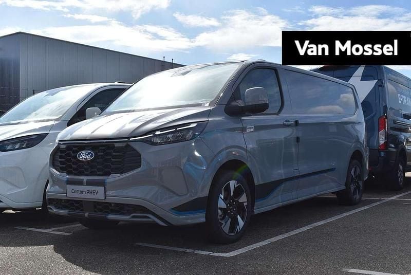 Grijs Nieuw 2025 Ford Transit Custom Sport Van | € 49.165 (Goede deal) - Afbeelding 1/4