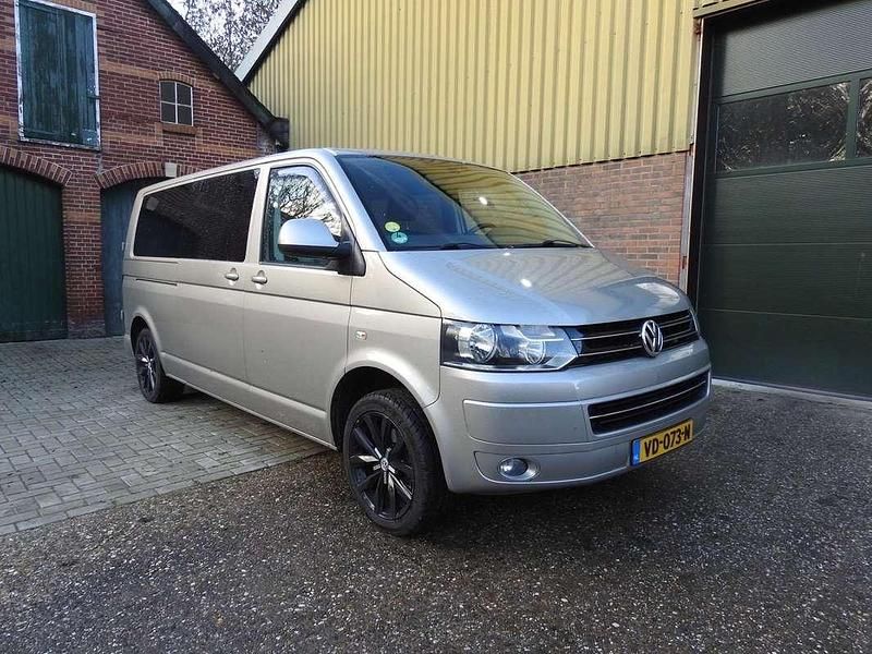 Occasion VW T5 Comfortline 140 PK (102 kW) 2013 Zilver (metallic) Van