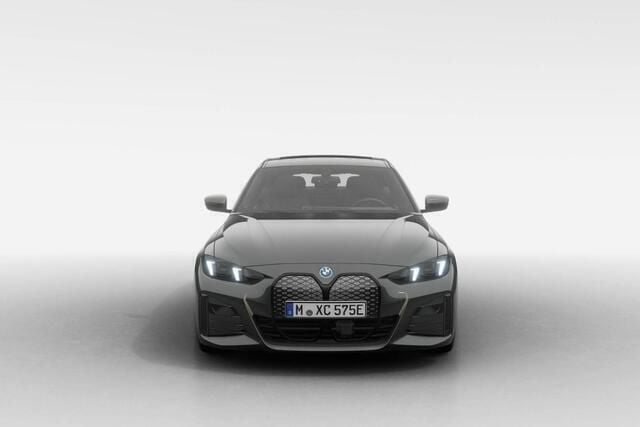 Nieuw BMW i4 M Sport 210 kW (286 PK) 2025 Bmw individual tansanit metallic (metallic) Sedan