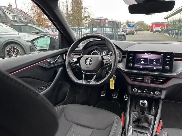 Occasion Skoda Kamiq Business Line 110 PK (80 kW) 2023 Grijs SUV