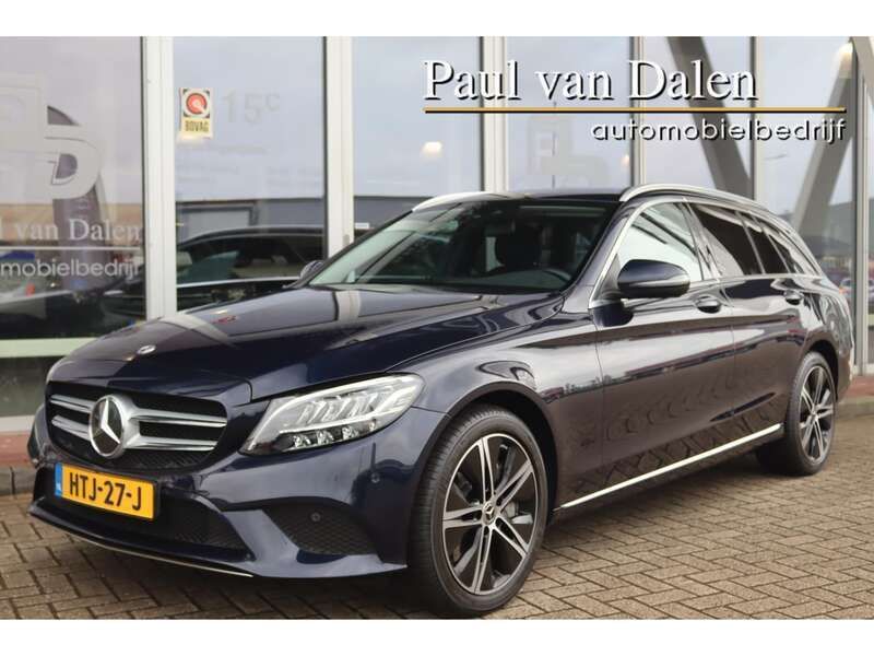 Blauw Gebruikt 2021 Mercedes C300 Stationwagen | € 26.900 - Afbeelding 1/4
