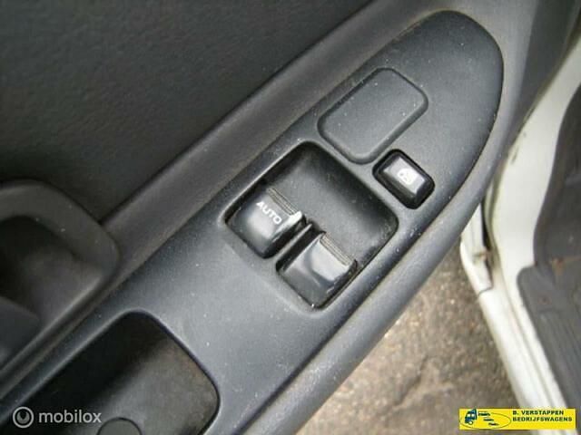 Occasion Nissan Cargo 75 PK (55 kW) 2002 Wit Van