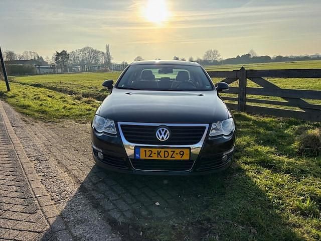 Occasion VW Passat Comfortline 122 PK (89 kW) 2009 Zwart Sedan