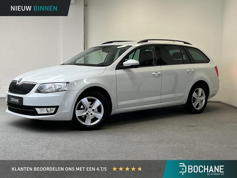 Wit Gebruikt 2016 Skoda Octavia Business Line Stationwagen | € 14.195 - Afbeelding 1/4