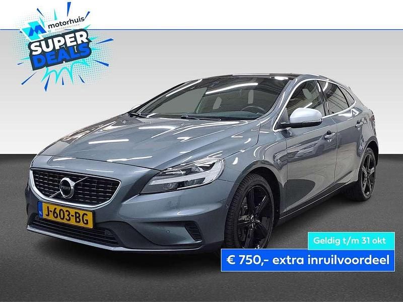 Grijs Gebruikt 2020 Volvo V40 R-Design Stationwagen | € 20.445 (Eerlijke prijs) - Afbeelding 1/4