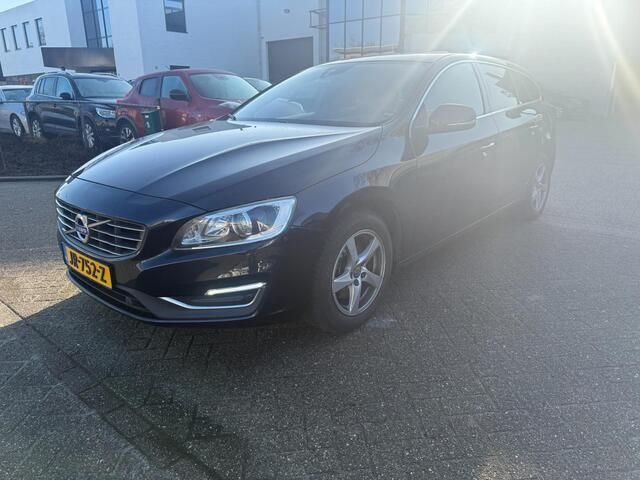 Blauw Gebruikt 2016 Volvo V60 Stationwagen | € 6.750 (Super prijs) - Afbeelding 1/4