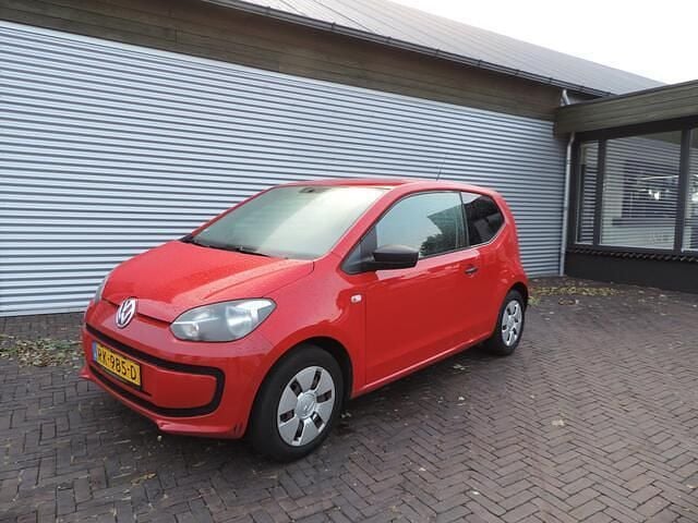 Rood Gebruikt 2011 VW up! Move Hatchback | € 2.785 (Iets duurder) - Afbeelding 1/4
