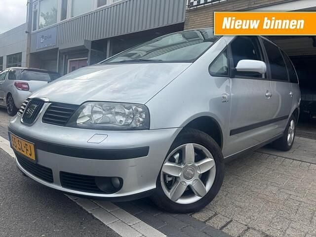 Grijs Gebruikt 2006 Seat Alhambra Reference MPV | € 1.795 (Eerlijke prijs) - Afbeelding 1/4