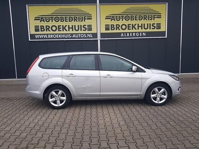 Occasion Ford Focus 101 PK (74 kW) 2010 Grijs (metallic) Stationwagen