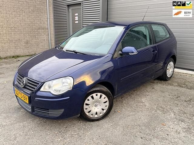 Blauw Gebruikt 2007 VW Polo Hatchback | € 2.150 (Eerlijke prijs) - Afbeelding 1/4