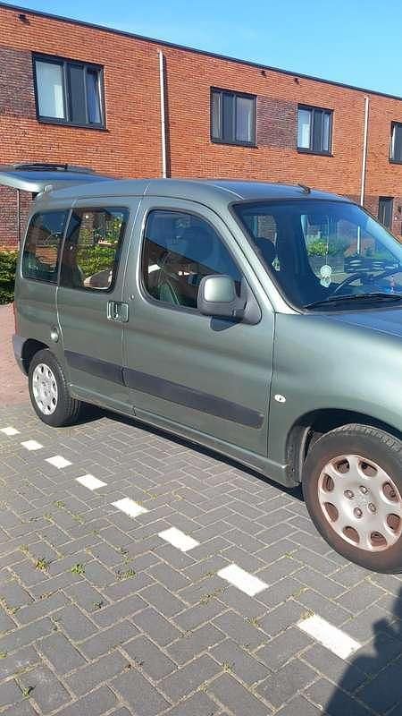 Groen Gebruikt 2008 Peugeot Partner Van | € 7.500 - Afbeelding 1/4