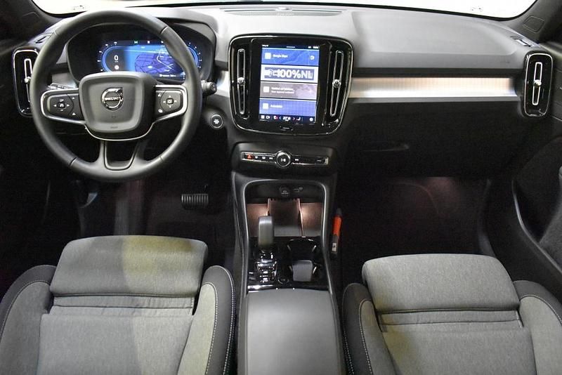 Occasion Volvo XC40 Plus 197 PK (144 kW) 2025 Grijs SUV