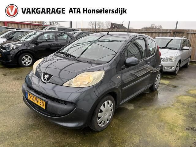 Grijs Gebruikt 2006 Peugeot 107 Hatchback | € 1.850 (Eerlijke prijs) - Afbeelding 1/4