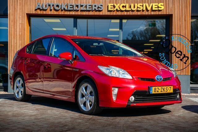 Rood Gebruikt 2013 Toyota Prius Business Edition Hatchback | € 8.450 (Eerlijke prijs) - Afbeelding 1/4