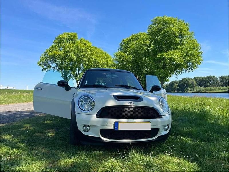 Wit Gebruikt 2009 Mini Cooper Hatchback | € 7.500 - Afbeelding 1/4