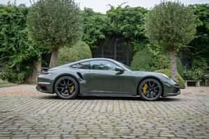 Groenblackolive Gebruikt 2023 Porsche 911 Turbo S Coupé | € 279.000 - Afbeelding 1/4
