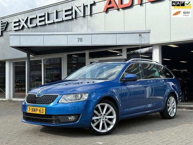 Blauw Gebruikt 2014 Skoda Octavia Business Line Stationwagen | € 4.950 (Eerlijke prijs) - Afbeelding 1/4