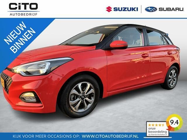 Rood Occasion 2020 Hyundai i20 Comfort Hatchback | € 15.950 (Goede deal) - Afbeelding 1/4