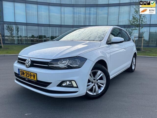 Wit Gebruikt 2018 VW Polo Beats Hatchback | € 7.595 (Eerlijke prijs) - Afbeelding 1/4