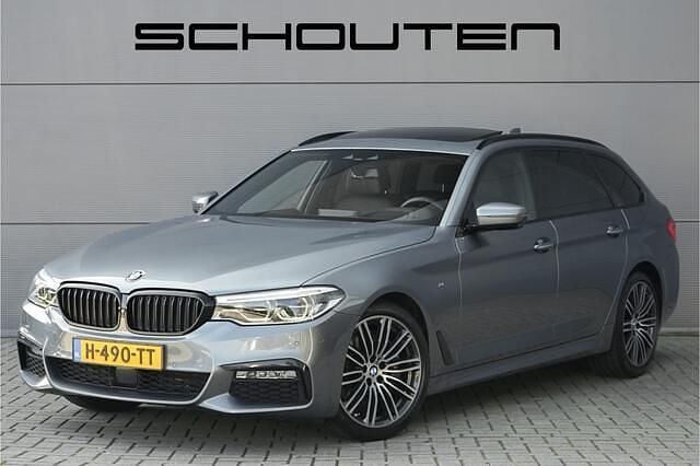 Grijs Gebruikt 2017 BMW 530 Comfort Edition Stationwagen | € 27.900 (Duur) - Afbeelding 1/3