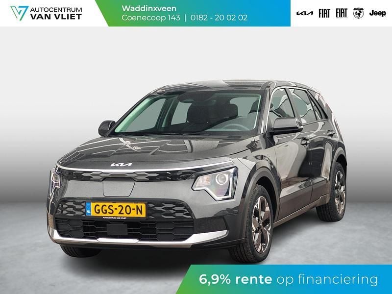 Grijs Occasion 2024 Kia e-Niro Light SUV | € 29.185 (Goede deal) - Afbeelding 1/4