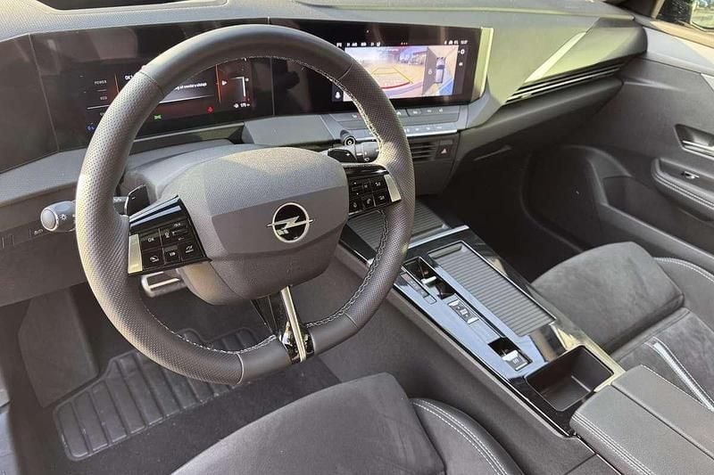 Occasion Opel Astra GSe 224 PK (164 kW) 2024 Zwart Hatchback