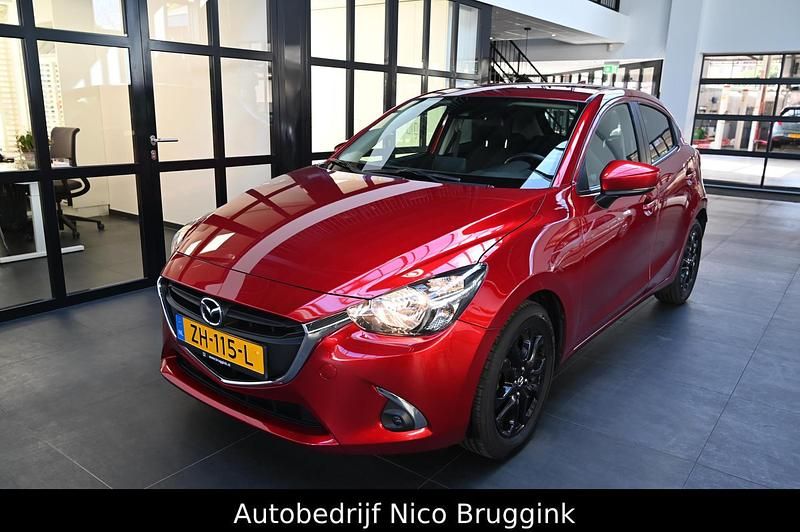 Rood Gebruikt 2019 Mazda 2 Inclusive Hatchback | € 16.250 (Eerlijke prijs) - Afbeelding 1/4