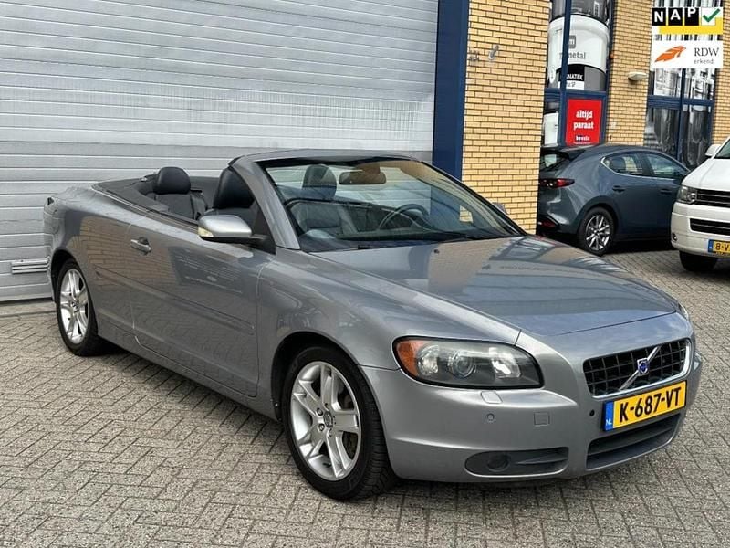 Grijs Gebruikt 2007 Volvo C70 Kinetic Cabriolet | € 8.950 (Eerlijke prijs) - Afbeelding 1/4
