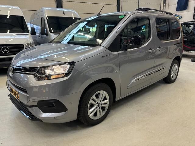 Grijs Gebruikt 2023 Toyota Proace Verso City Stationwagen | € 30.500 - Afbeelding 1/4