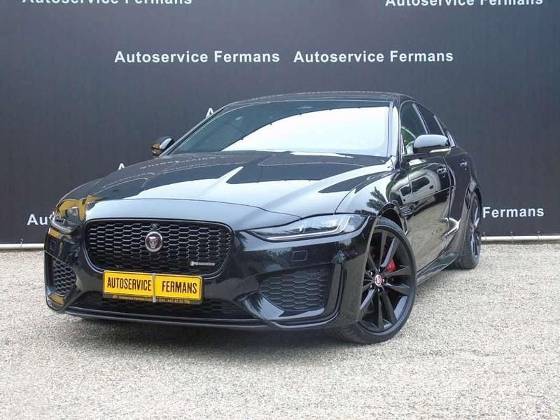 Zwart Gebruikt 2022 Jaguar XE R-Dynamic Sedan | € 46.950 - Afbeelding 1/4